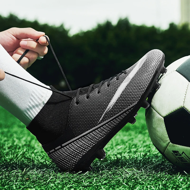 איכות Futsal החלקה סיטונאי נעלי כדורגל נעלי כדורגל מסי Sociaty Chuteira קאמפו סוליות אימונים נעלי ספורט נשים TF/AG . ' - ' . 1