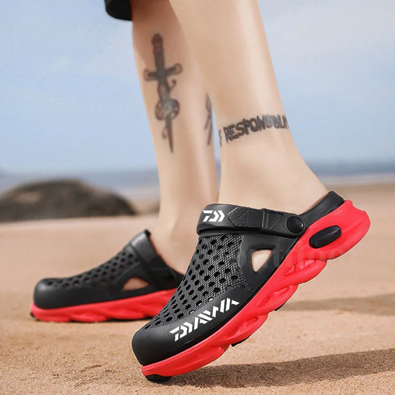 דאייווה הקיץ של גברים חוצות נעלי מזדמנים החלקה לנשימה חוף סנדלים ייבוש מהיר קל משקל חלול החוצה דיג נעליים . ' - ' . 3