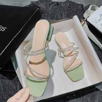 נטו רד קריסטל נעל נשים החיצון ללבוש 2020 סגנון חדש כפול מטרה אופנה כל-התאמה עבה עקב גודל גדול נעלי נשים